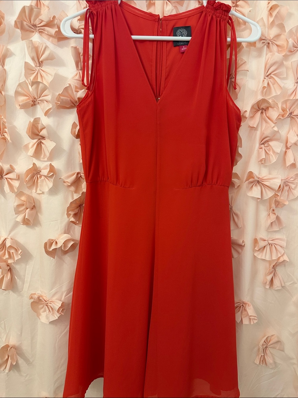 Vince Camuto Coral Sleeveless V-Neck Dress